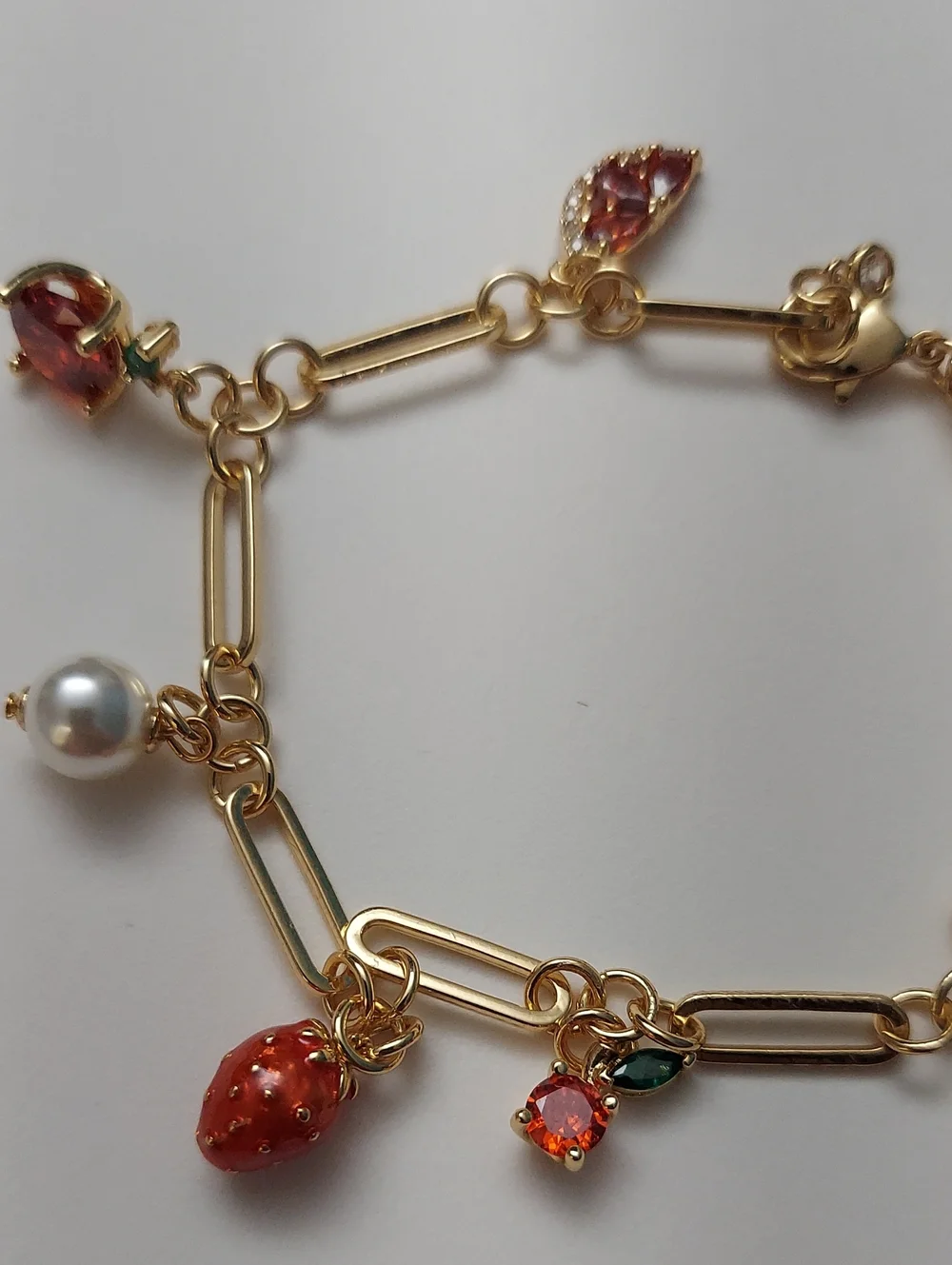 Kate Spade Gold Chain Linked grapefruit and strawberry bracelet Charm Bracelet - Picture 7 of 7